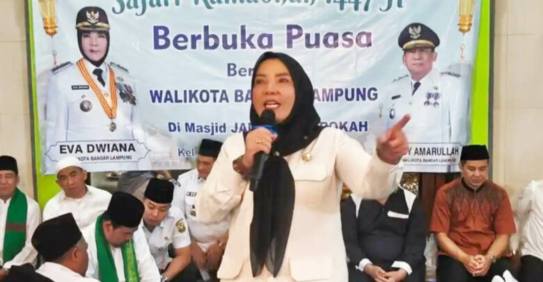 Wali Kota Eva Dwiana Bantu Masjid Al Barokah Sebesar Rp50 Juta