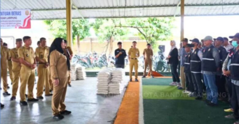 Ketersediaan Pangan Warga, Pemkot Bandar Lampung Salurkan 43.589 Karung Beras