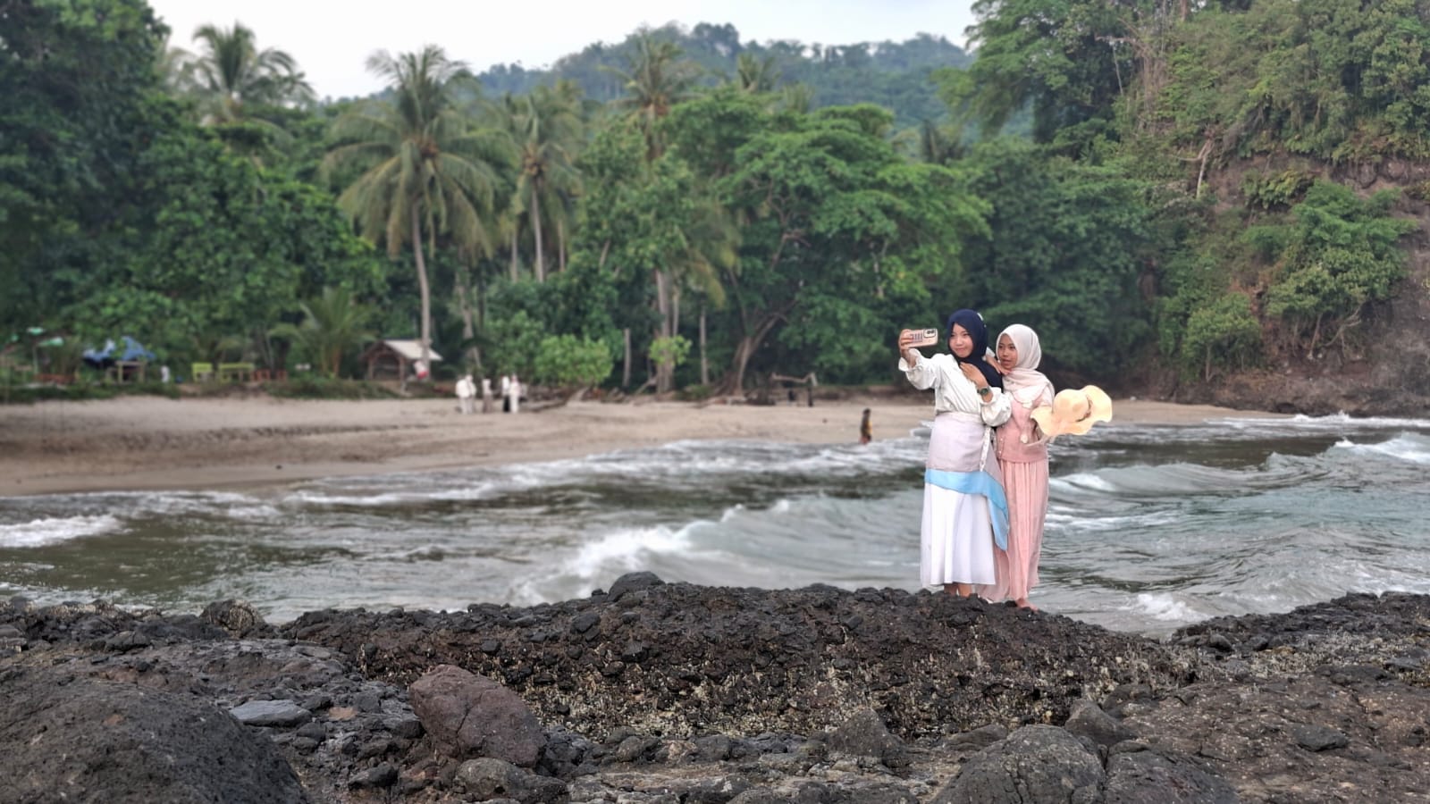 Memikat Hati Pelancong, Pantai Bidadari Putih Pekondoh Jadi Magnet Baru Wisata Tanggamus