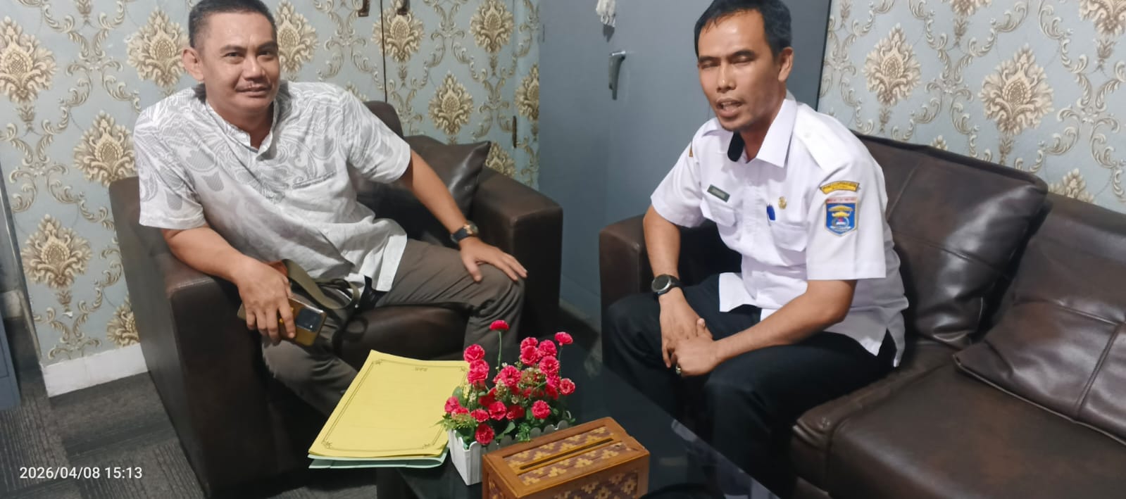 Dialog dengan Kabag Hukum, Hendra Apriyanes Soroti Pelayanan Administrasi Pemkot Metro