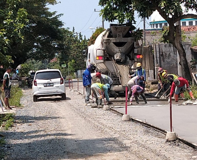 Pembangunan Ruas Jalan Provinsi di Punduh Pedada Disorot, LSM Nilai Tidak Efektif dan Berpotensi Merugikan Anggaran