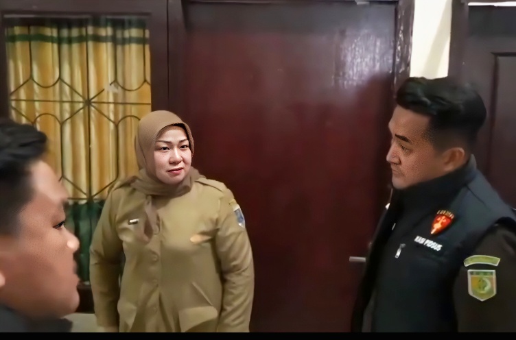 Usut Dugaan Korupsi Irigasi, Kejari Metro Geledah Kantor DKP3 Selama 10 Jam