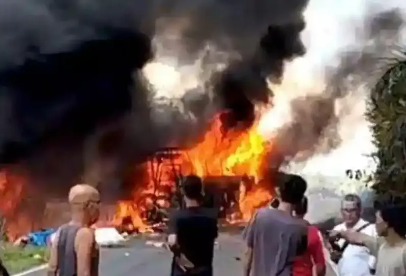 Kecelakaan Maut Bus ALS vs Truk Tangki BBM PT Seleraya di Muratara: 16 Orang Tewas Terbakar
