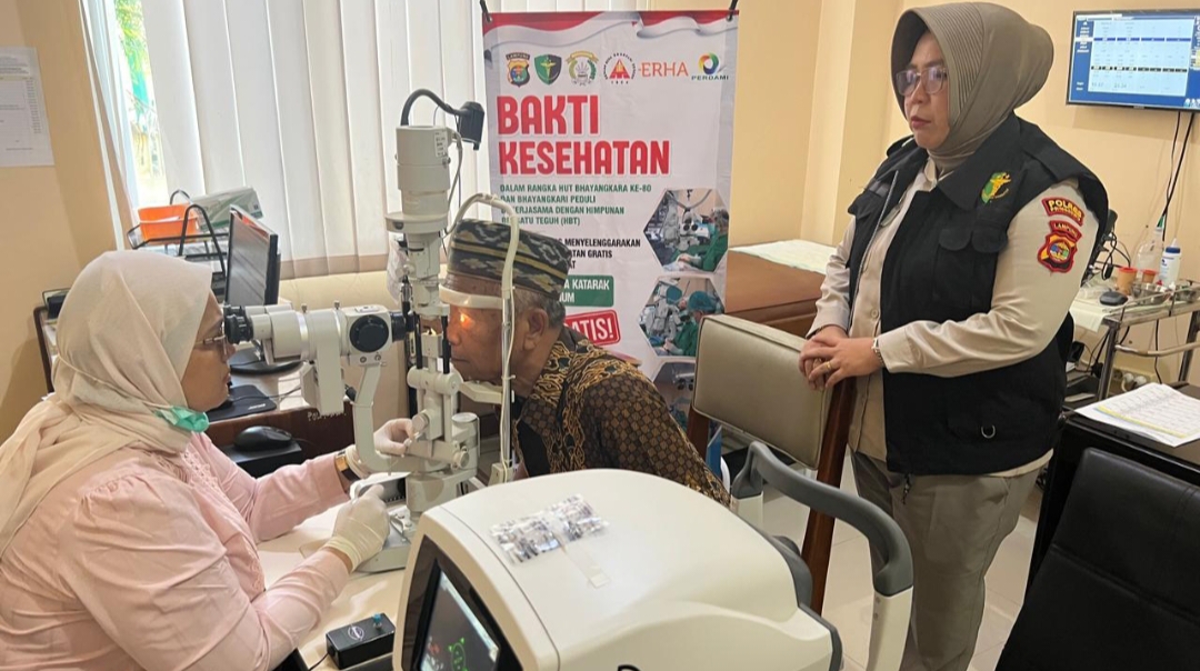Harapan Baru untuk Melihat Jelas, 55 Warga Pringsewu Ikuti Screening Operasi Katarak Gratis
