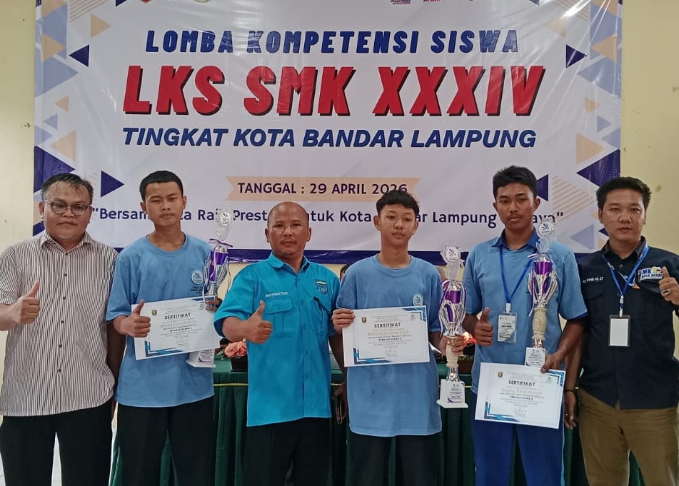 Menginspirasi! Siswa SMK Muhammadiyah 1 Bandar Lampung Raih Juara 2 LKS Bidang Otomotif