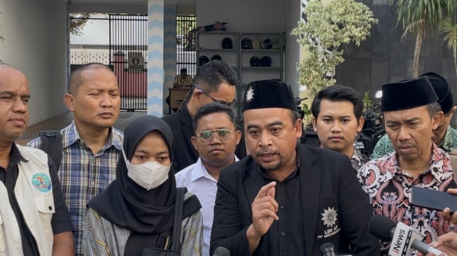 Ditodong Senjata dan Dipaksa Lepas Hijab oleh Oknum Ormas, Kuasa Hukum Anak Ahmad Bahar: Ini Mengerikan