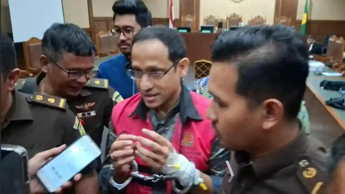 Kondisi Kesehatan Menurun Usai Sidang, Nadiem Makarim Dilarikan ke IGD dan Jalani Perawatan
