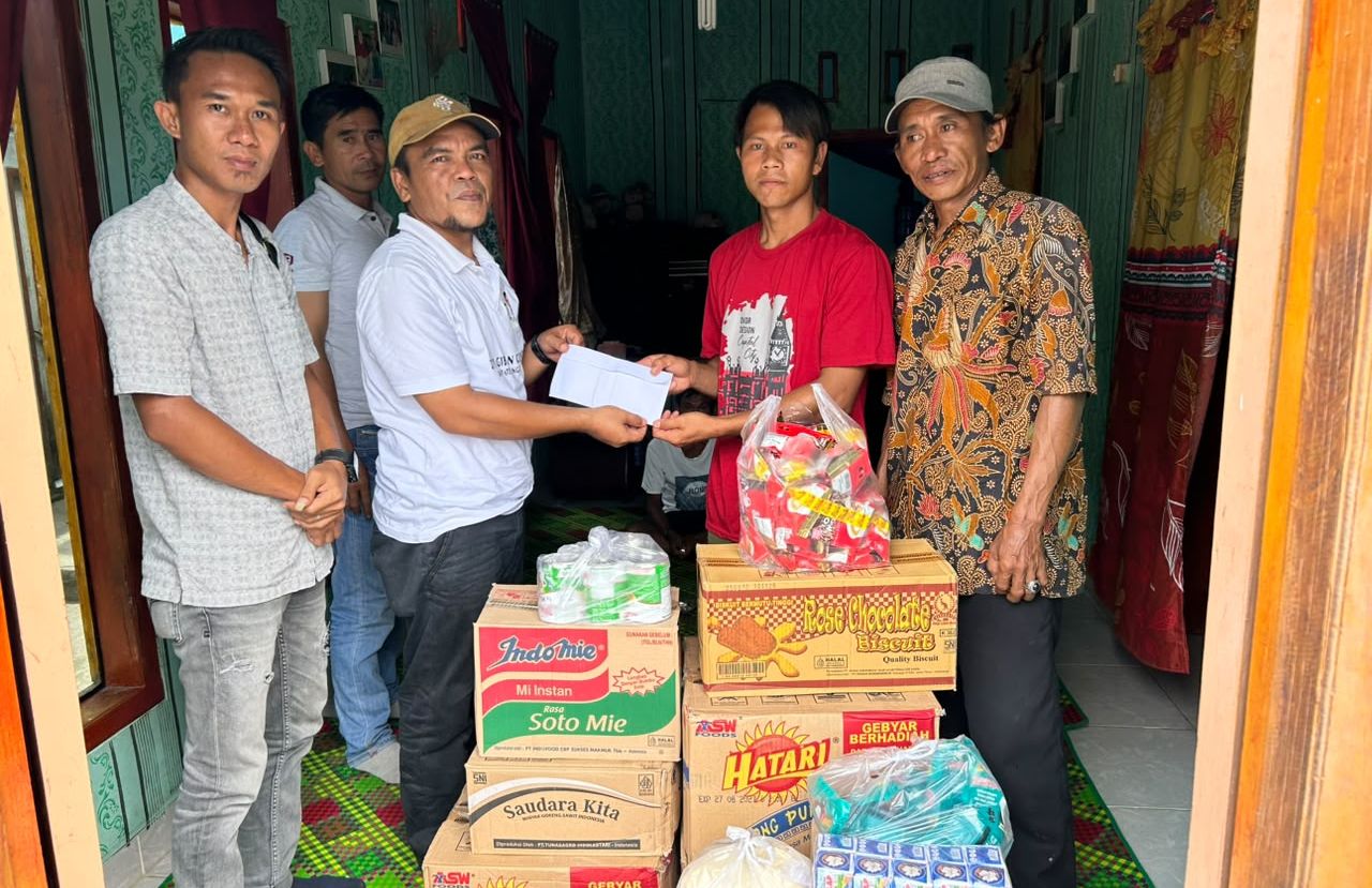 Gibran Center Tanggamus Salurkan Bantuan untuk Korban Kebakaran di Limau, Wujud Kepedulian kepada Warga Terdampak