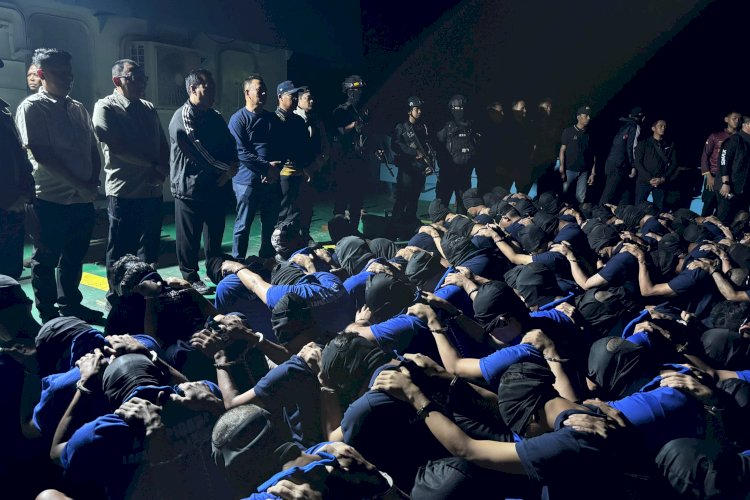 Dikawal Ketat Personel Gegana Brimob, 116 Napi Narkoba Way Hui Dipindahkan ke Nusakambangan