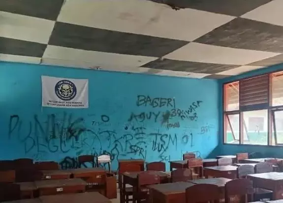 Gedung Akreditasi A Rusak Parah, Dana Sarpras Rp324 Juta di SMKN 1 TBT Diduga Menguap