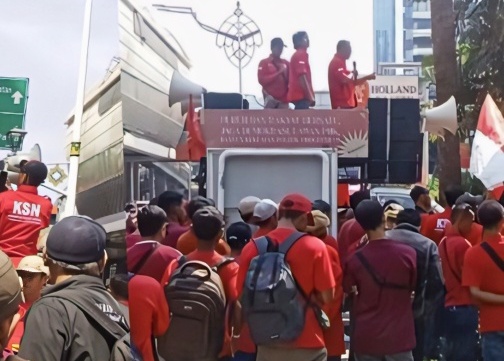 Ratusan Buruh Lampung Menggeruduk Jakarta: Menagih Janji Kepastian di Balik Kebun PTPN I