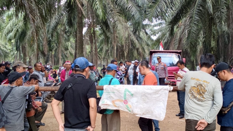 Ratusan Warga Menginap di Lahan PTPN 7 Bekri, Tuntut Pengembalian Tanah di Luar HGU