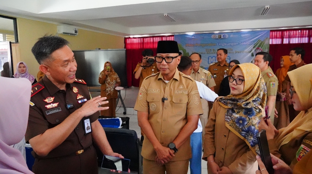 Hari Pertama Sekolah, Gubernur Lampung Bersama Kajati Turun Langsung Pastikan Makan Bergizi Gratis Berjalan Optimal