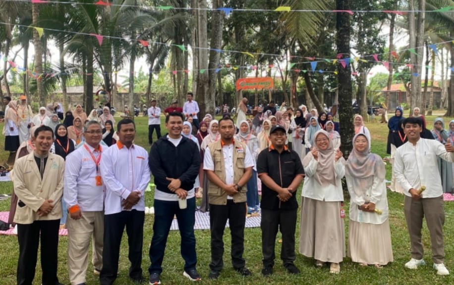 Bawa Semangat Kolaborasi, AKIRA Tularkan Jiwa Leadership kepada Pemuda di Metro