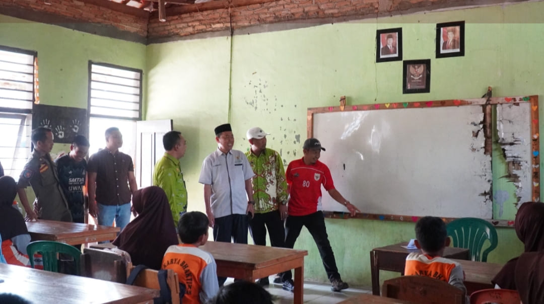 Pemkab Tubaba Cek SMP Karya Bhakti, Bakal Beri Bantuan