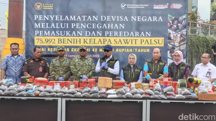 Barantin Gagalkan Penyelundupan 75 Ribu Bibit Sawit Palsu Online di Lampung