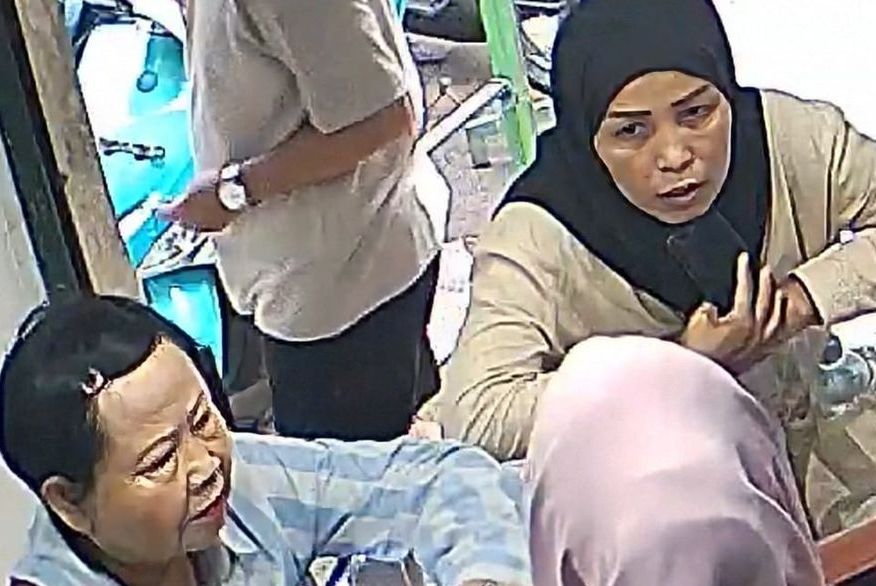 Modus Pura-pura Beli Emas Kawin, Emak-emak Gasak Perhiasan Rp60 Juta di Pasar Cimeng