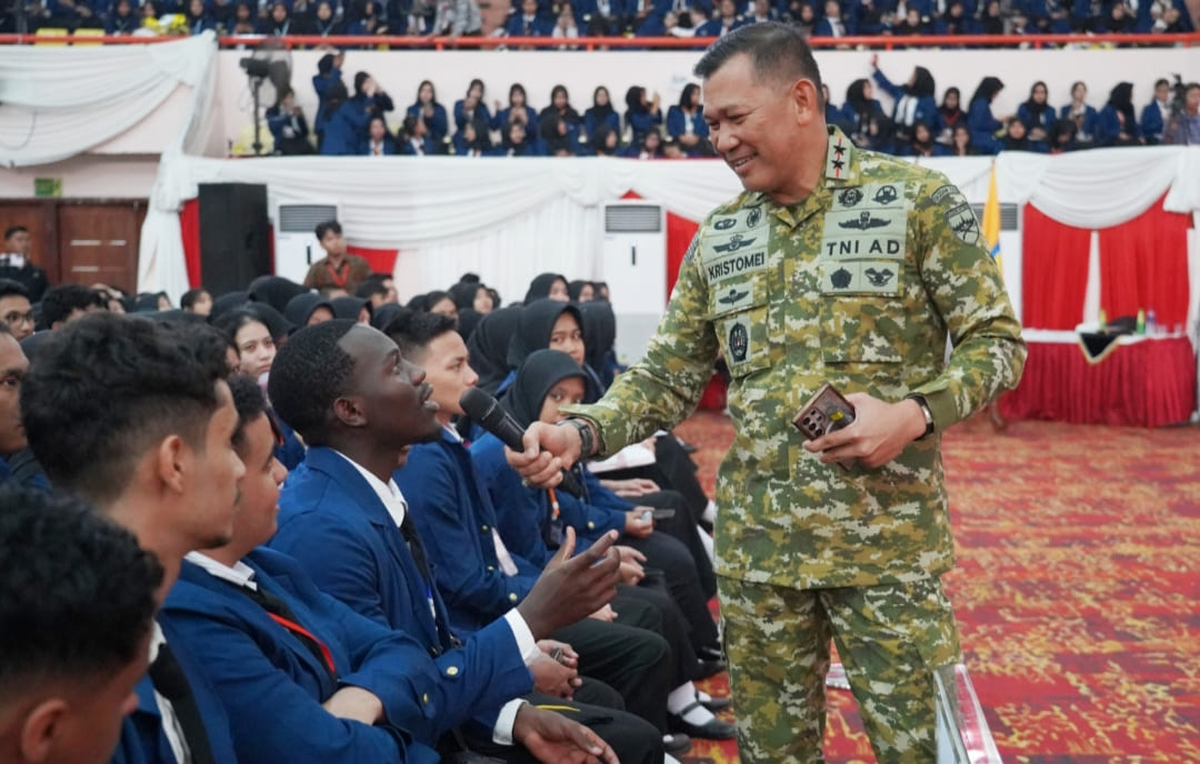 Pangdam XXI Radin Inten Ingatkan Mahasiswa Tak Mudah Percaya Informasi Viral