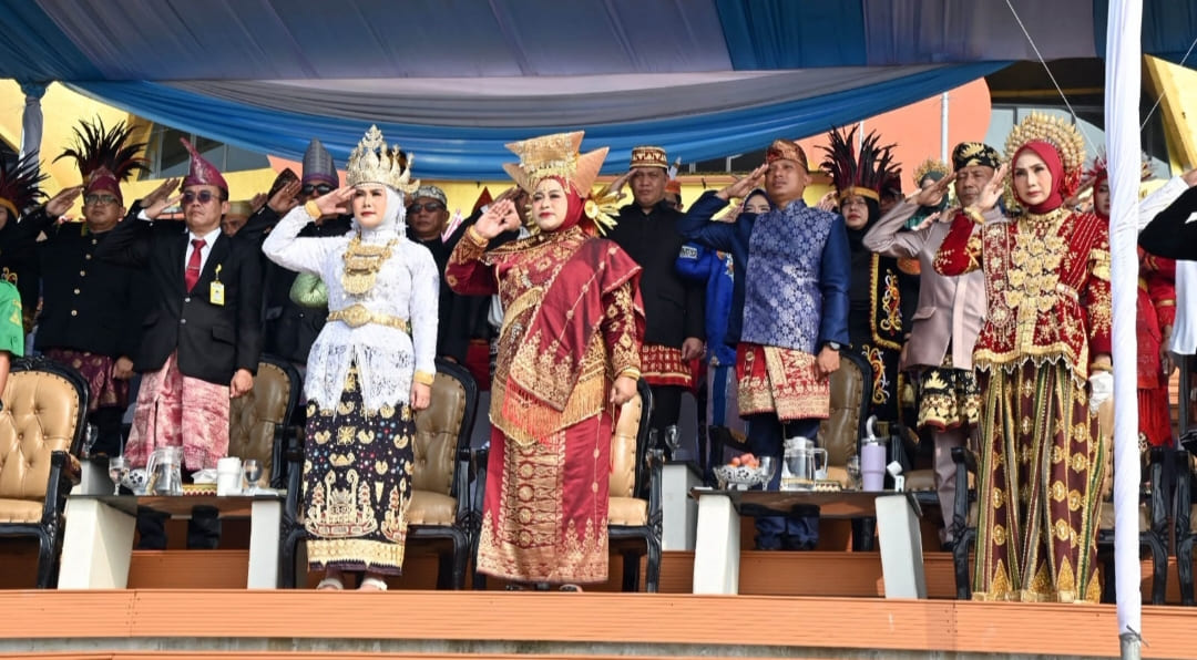 Usai Merah Putih Diturunkan, Warna Budaya Nusantara Menghiasi Menara Siger