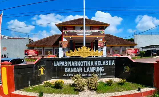 Skandal Love Scamming di Lapas Narkotika Bandar Lampung: Warga Binaan Diduga Disewakan Ponsel dan Atribut oleh Oknum Petugas