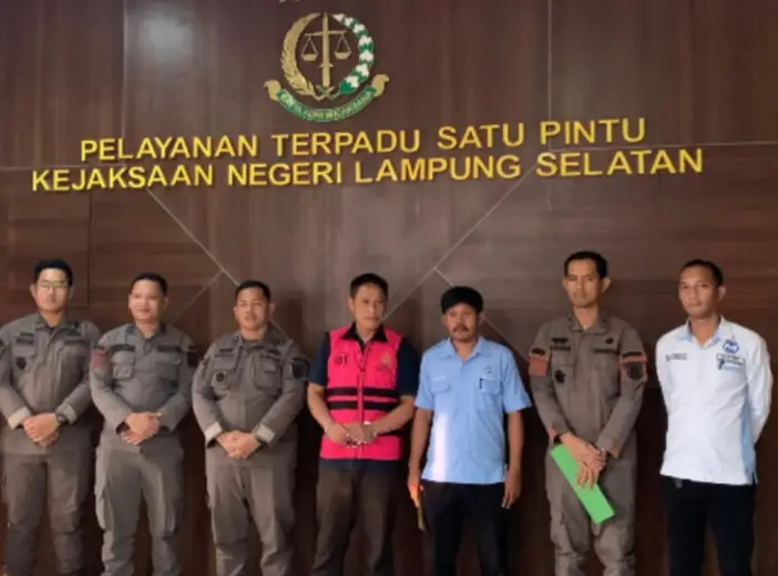 Dugaan Korupsi Dana Desa Rp706 Juta, Mantan Kades Hara Banjar Manis Resmi Ditahan Kejari Lamsel