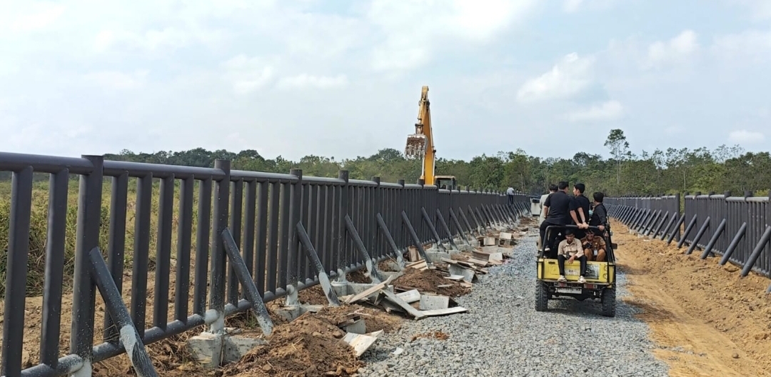 Way Kambas Berbenah, Pagar Besi hingga Budidaya Lebah Dipasang untuk Cegah Konflik Gajah