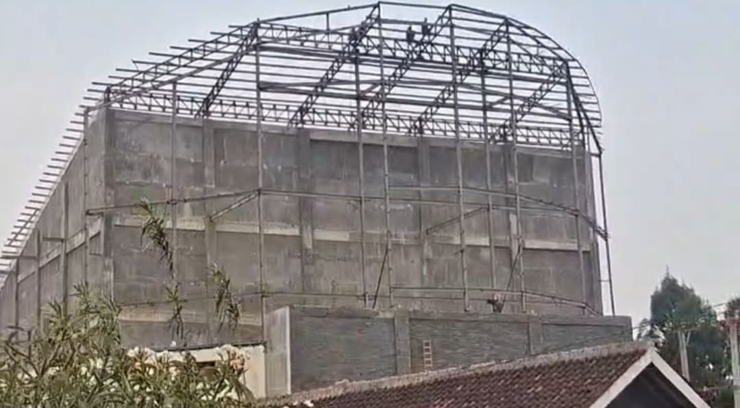 Gedung DPRD Pesawaran Direvitalisasi Rp7 Miliar Lebih, LSM Penjara: Dana Pinjaman, Harus Diawasi Serius