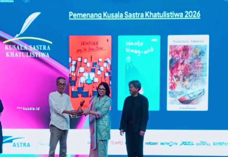 Harumkan Sastra Daerah, Ari Pahala Hutabarat Raih Penghargaan Kusala Sastra 2026 Lewat “Nusantara, Amnesia”