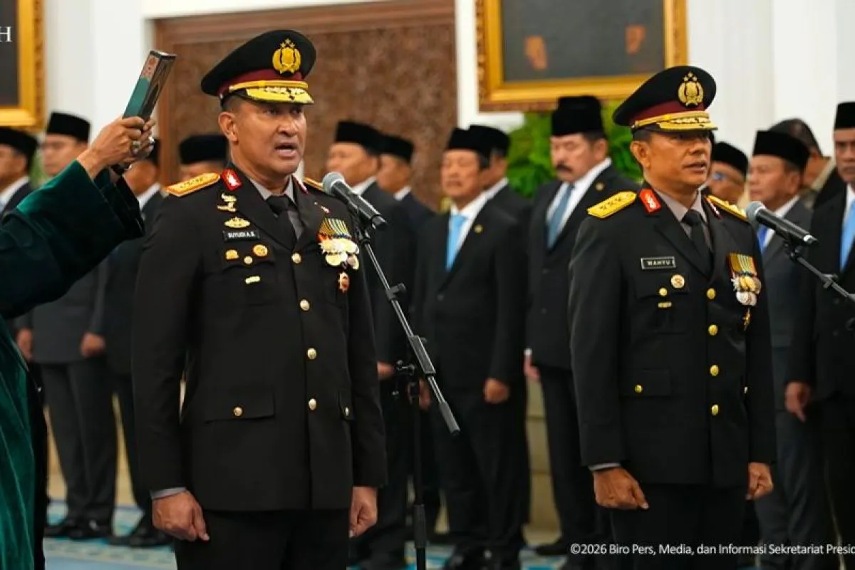 Presiden Prabowo Juga Lantik Wakapolri di Istana Negara, Ini Rekam Jejak Komjen Wahyu Hadiningrat