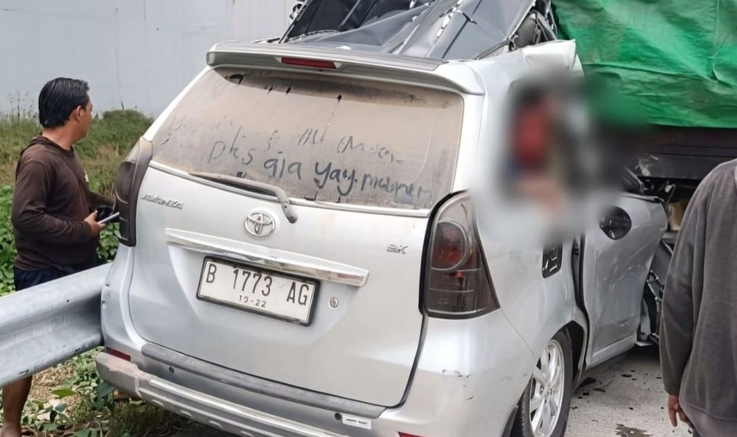 Tabrak Truk Fuso di Tol Terpeka, Anggota Polres Tulang Bawang Aipda Agung Bersama 5 Anggota Keluarga Tewas