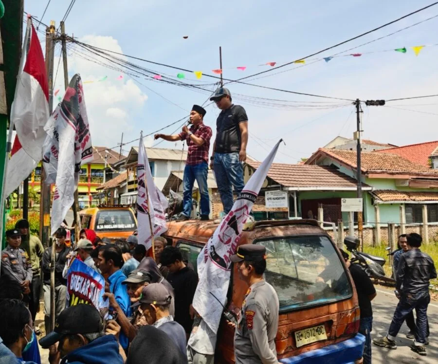 Soal Revitalisasi Sekolah, ALAMBAKA Gelar Aksi di Disdikbud Bandar Lampung dan Tuntut Transparansi Anggaran