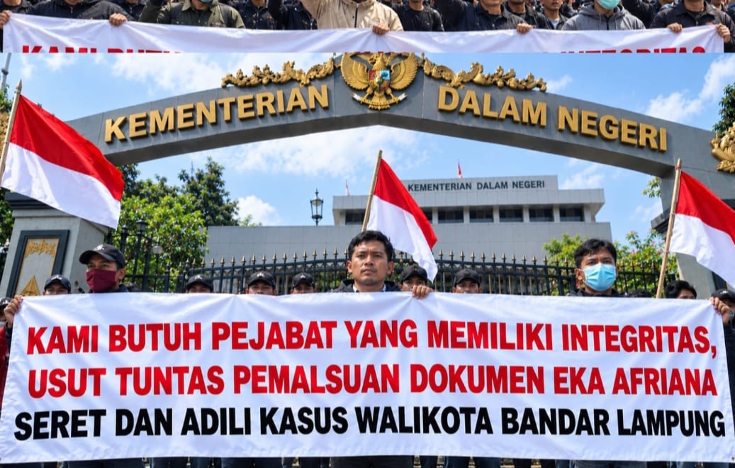 Gelar Aksi di Mabes Polri dan Kemendagri, Jarkot Desak Usut Dugaan Pemalsuan Dokumen Asisten II Pemkot Bandar Lampung