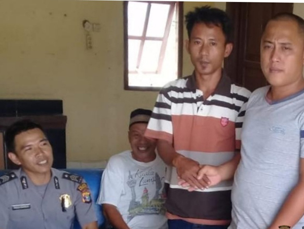 Rembuk Pekon Selesaikan Kesalahpahaman Dua Warga Pugung