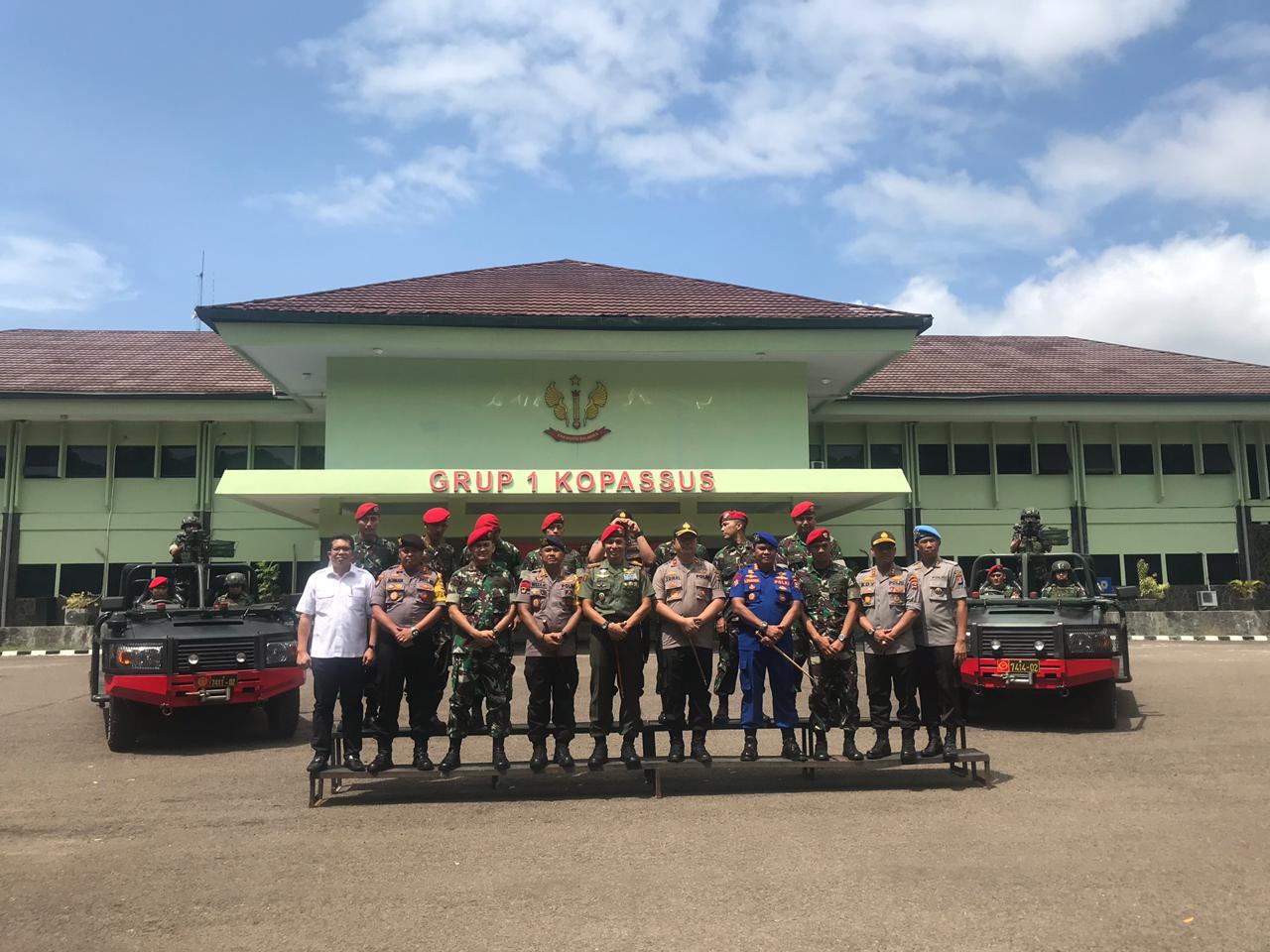 Jaga Sinergitas, Kapolda Banten Kunjungi Grup 1 Kopassus