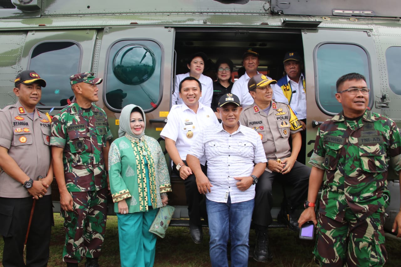 Empat Menteri Kabinet Kerja Kunjungi Korban Tsunami di Lampung Selatan