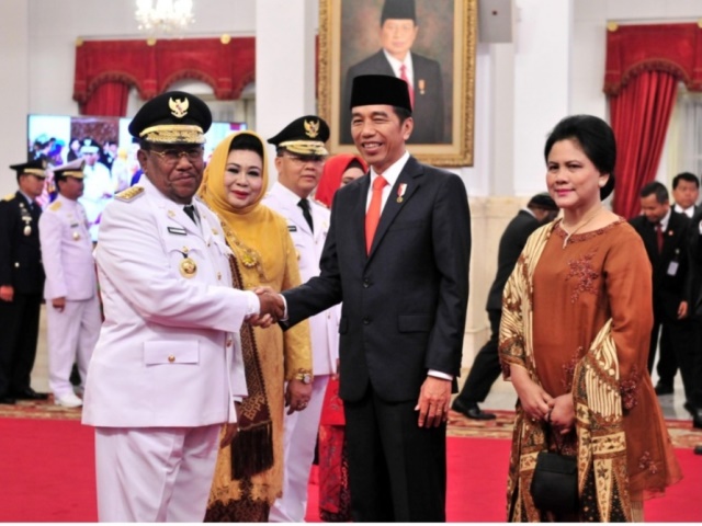 Presiden Lantik Gubernur Riau dan Gubernur Bengkulu