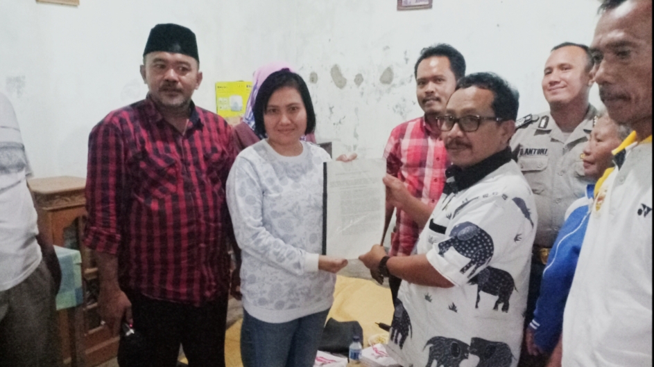 Antusias Warga Bertatap Muka dengan Anggota DPR RI Endro Suswantoro Yahman