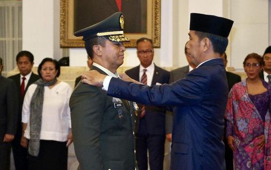 Tercium Ada Unsur “Nepotisme” Jokowi di Balik Pelantikan Andika dan Maruli