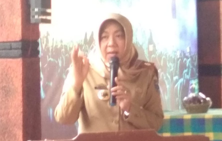 Kadisdikbud Kota Metro Himbau Pelajar dan Guru SMP Berhati-Hati Gunakan Media Sosial