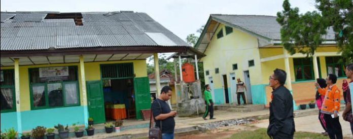 Angin Puting Beliung Hantam SD N 1 Sukadana Pasar