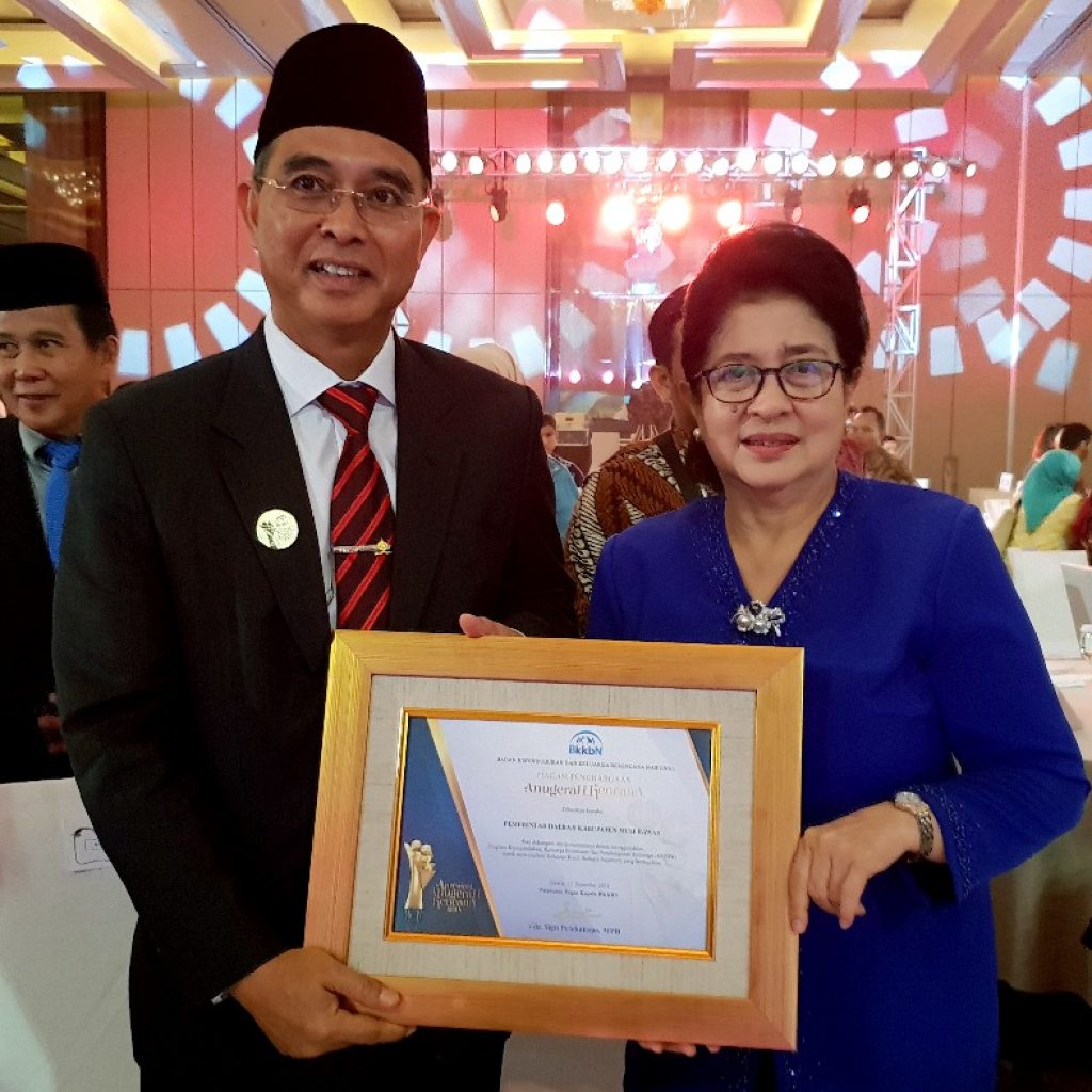 Bupati Mura Wakili Sumsel Terima Penghargaan Anugerah Kencana 2018
