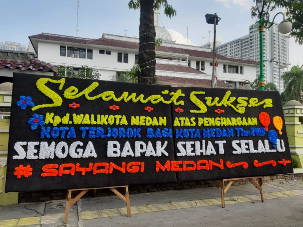 Sekretaris DKP Tanggapi Pengiriman Papan Bunga Bertuliskan ‘Kota Medan Terjorok’ di Kantor Walikota Medan