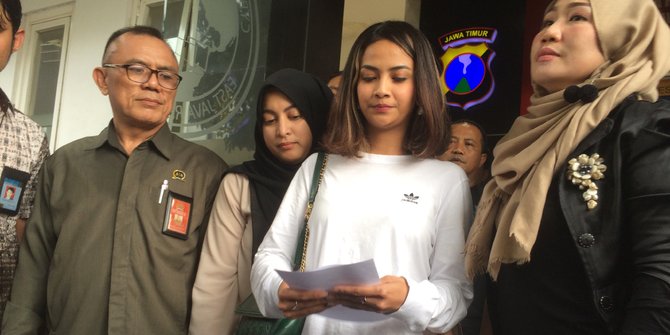 Vanessa Angel Terlibat Prostitusi Online, Polda Jatim : Bukan Saksi, Hanya Wajib Lapor