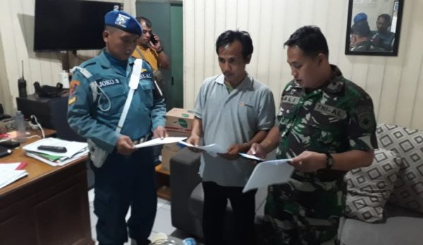 Dua Orang Sopir Angkot Caci Maki dan Pukul Kepala Mayor TNI AL