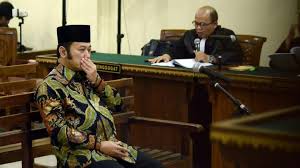 Dalam Dua Tahun, Bupati Nonaktif Zainudin Hasan Kantongi Uang Suap Rp 100 M