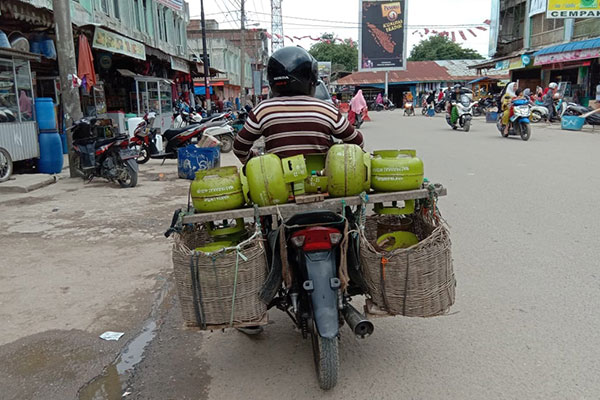Masyarakat Aceh Utara Keluhkan Gas Elpiji 3Kg Semakin Langka