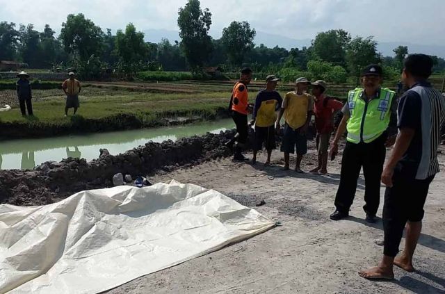 Seorang Pemuda ditemukan Tewas dalam Keadaan Telanjang di Kolam Limbah Pabrik