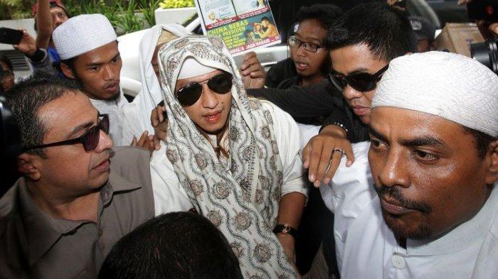 Bahar Bin Smith Penuhi Panggilan Mabes Polri