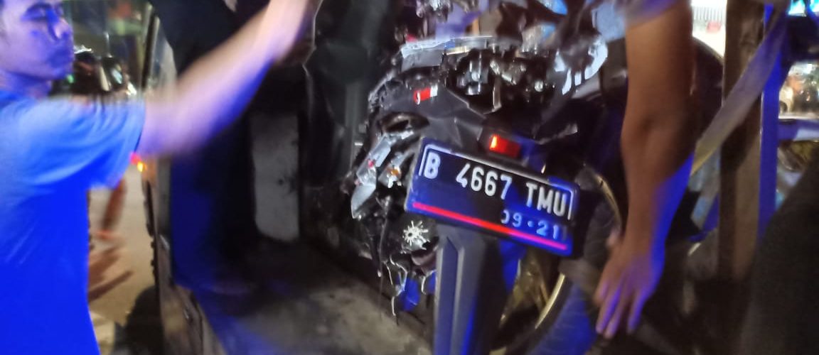 Anggota TNI Tewas Tertabrak Kereta Api Akibat Lawan Arus Lintasi Rel