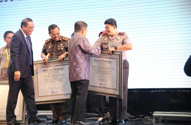 Bebas WBK dan WBBM, Jusuf Kalla Beri Penghargaan Kepada Kapolri